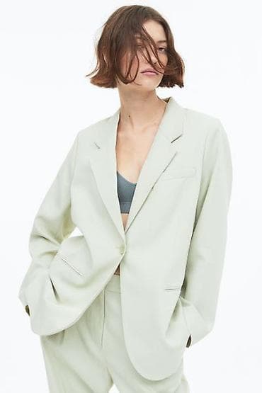 H&M 1 defe geyinilib S Olchu 40azn endirim yoxdur❌ — 2