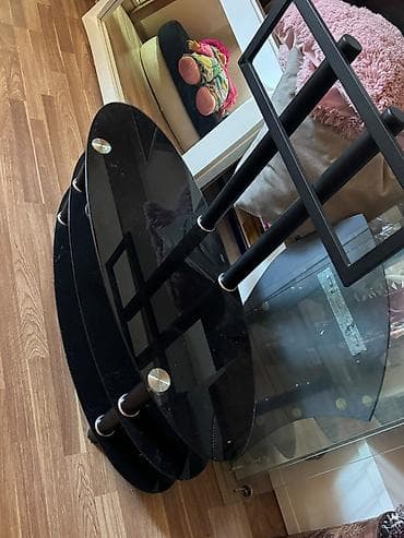 salon refi: Qara şüşə TV stendi və divar asqısı ilə - Material: 3 mərtəbəli — 2