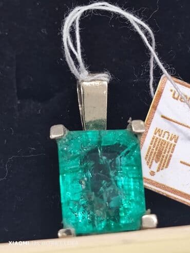 italyan qizili: Dəstə daxildir: Üzük, Kulon, Ağ qızıl, 585 Əyar, 13 g — 5