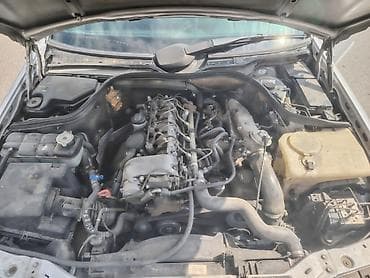 ravon 2: Mercedes-Benz 220: 2.2 l | 1999 il Sedan — 6