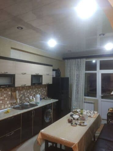 yeni yasamalda heyet evleri kiraye: Yasamal rayonu,Yeni Yasamalda, Yasamal Mol yanında,16 mertebenin 14cu — 11