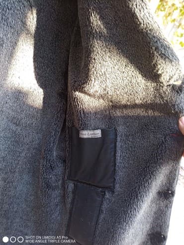 Köynəklər: Temiz Layka Deri . Ici mexli Az geyinilib seliqeli ve isti — 2