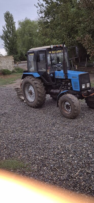 sürətlər qutusu: Belarus 892 traktor - Rəng: mavi/qara, kabinalı - 4x4 (ön dartma) — 2