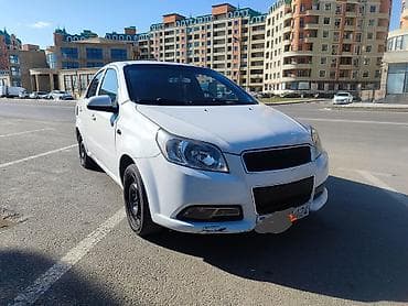 maşın şəkilləri çəkmək: Chevrolet Aveo: 1.5 l | 2017 il 20000 km Sedan — 2