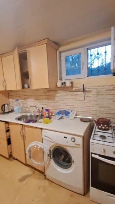 Bıçaqlar: Salam. 2ci Alatava da (20 Yanvar metrosuna piyada 10-15 dəq, həmçinin — 1