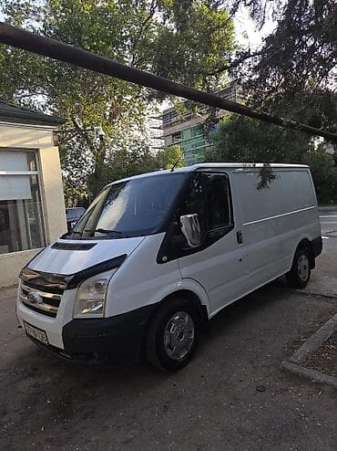 cherry masin: Ford Transit: 2.2 l | 2010 il 215500 km — 5