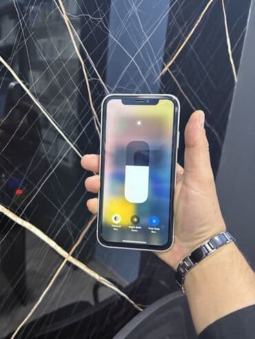 ayfon xr: IPhone Xr, Белый, Face ID — 4