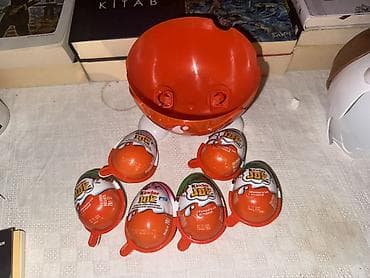 kinder oyuncaqları: Hədiyyə etməy üçün Kinder ( 6 ədəd yumurta ). İçindəki yumurtaların — 2