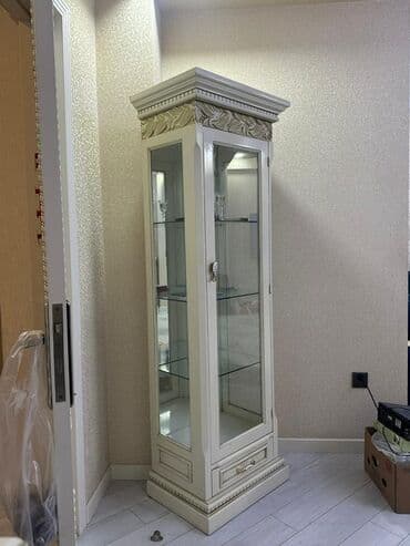 резная мебель из дерева: Klassik üslubda yemək otağı üçün mebel dəsti Tərkibi: - Geniş — 3