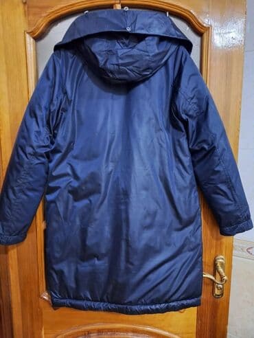 yeni kurtkalar: TEP TEZE QODEKCE Etiketkasi ustunde XL- 40- 42 qeden Olcu 44 — 3