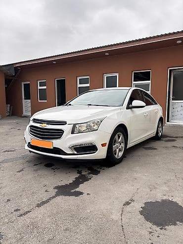 led isiq: Chevrolet Cruze: 1.4 l | 2015 il 3 km Sedan — 3