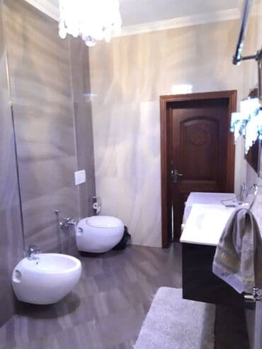 kiraye evler razin 2024: Nəsimi rayonu,28 may metrosu yanı,Yeni binada, şəhərin mərkəzində, 22 — 8