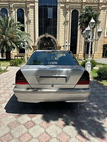 Nəqliyyat: Mercedes-Benz C-Class: 2.2 l | 1997 il Sedan — 4