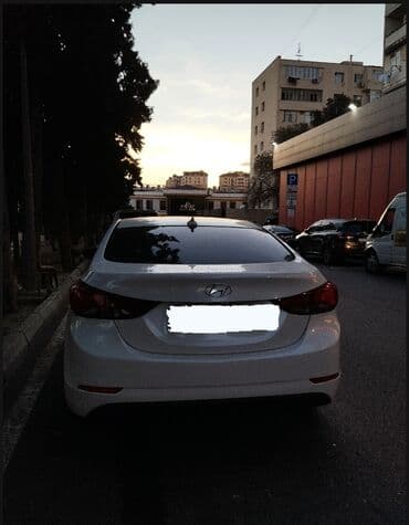 turbo az hyundai i30 dizel: Hyundai Elantra sedan – ağ rəng, ön və arxa görüntüləri paylaşılıb — 3