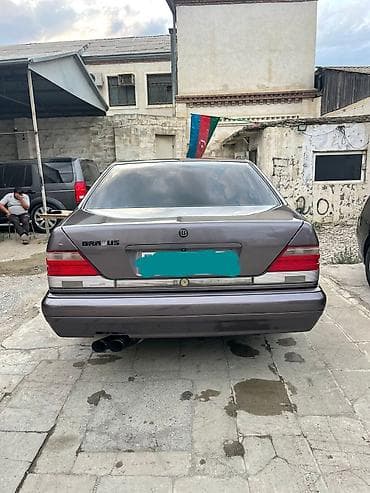 Bentley: Mercedes-Benz S-Class: 4.2 l | 1992 il Sedan — 4