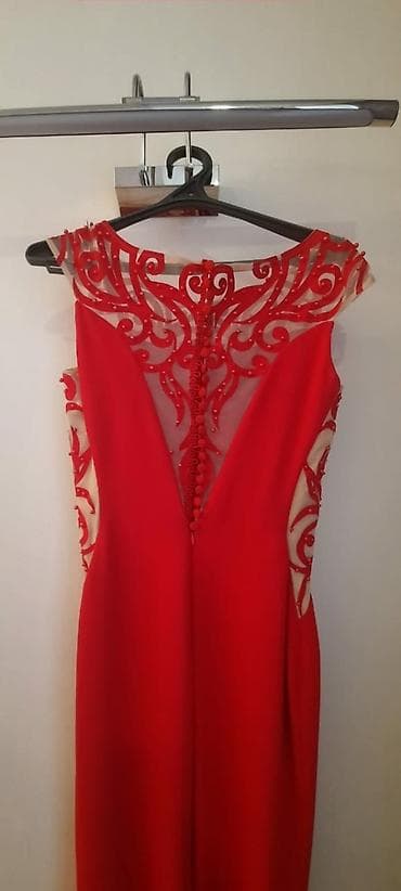 vecerni donlar: Uzunluĝu :140 sm
Rengi :qirmizi
Olçu :s,m
Teze deil — 2