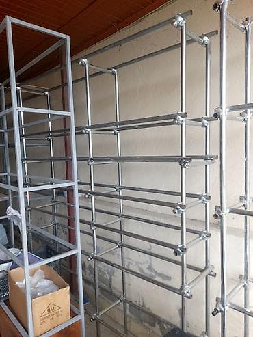 Metalkonstruksiya mağaza rəfləri - Material: parlaq xrom/nikel