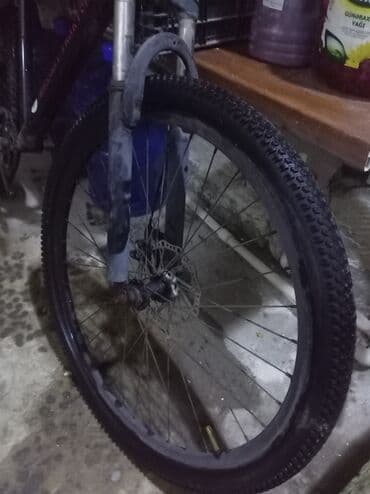 ktm velosipēdi: 26lığ amatizatorlu vilka cəmi 15 manat. 26 lığ qabağ arxa disk 2si — 4