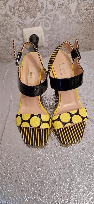 ayaqq: Ölçü: 39, Yeni — 2