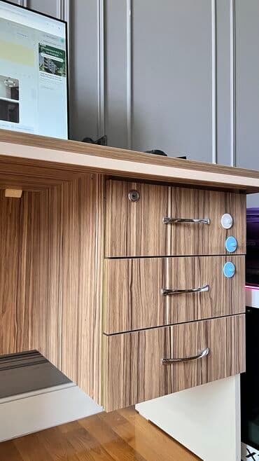 ikinci el ofis masasi: İşlənmiş, İşçi üçün, Dördbucaq masa — 2