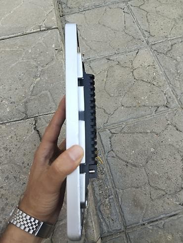 disk r15 4 bolt: 4 ay olar alınıb maşını satdığım üçün üstündən çıxartdım 270 manata — 2