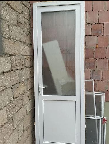 evin giris qapilari: Aliram yaxsi qiymete Plastik qapı və pəncərə unvandan gotururem - — 5