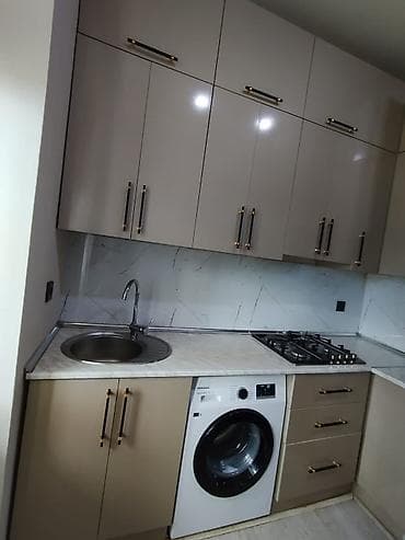 Tecili mətbəx mebeli satılır. - Ölçü: 2.2 m x 1.2 m - Komplektə
