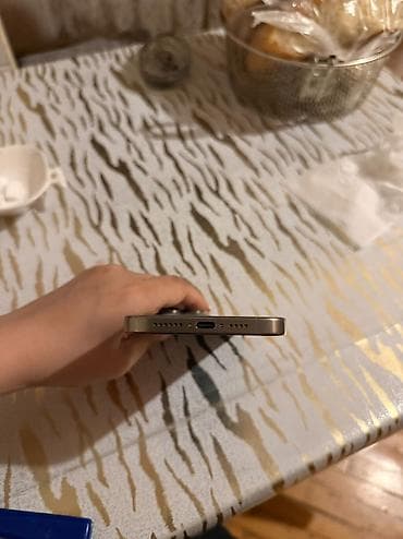 Elektronika: IPhone 15 Pro Max, 256 GB, Natural Titanium — 6