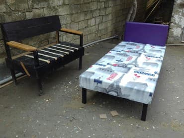 ucuz taxtlar: Kravat
teze mohkem hazirlari var
2 neferlik taxtlar 100m — 2