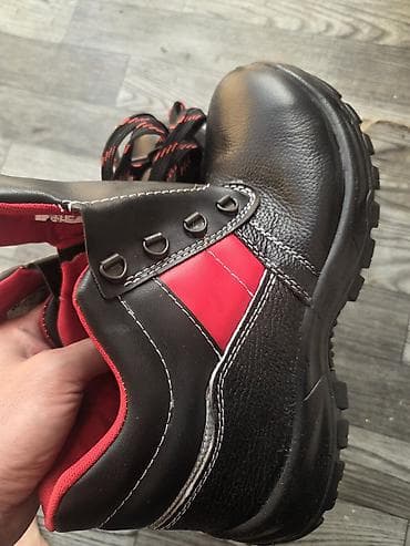 Botinkalar: İş ayaqqabısı – qoruyucu burunlu, sürüşməyə davamlı taban - Material — 1