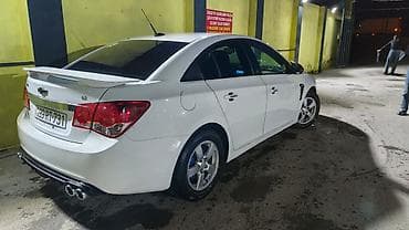 Avtomobil alışı: Chevrolet Cruze: 1.4 l | 2011 il 306040 km Sedan — 2