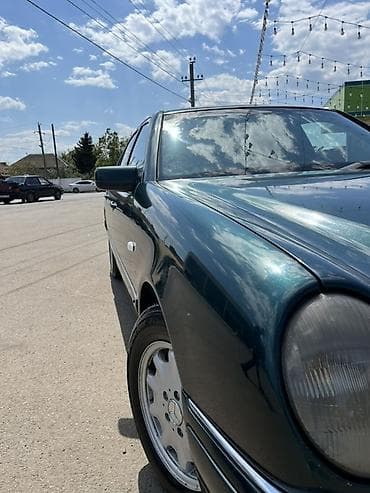 opel astra 2005: Mercedes-Benz E-Class (W210) sedan - Kuzov: 4 qapılı sedan, tünd — 6