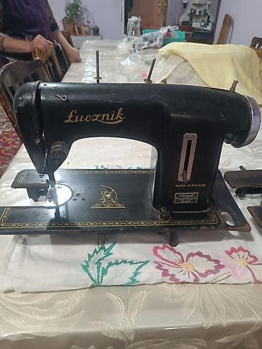 qedimi mebel: Lucznik tikiş maşını – Polşa istehsalı — 2