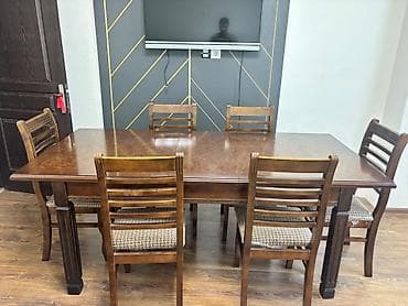 Stol və stul. Heç bir qırığı cızığı yoxdur