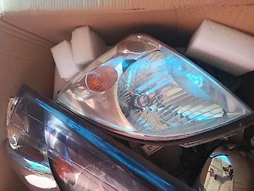 Motonəqliyyat: Komplekt, Yaxın və uzaq vuran işıqlar Toyota — 2