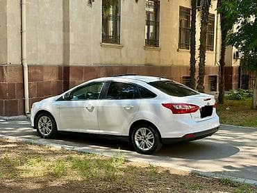 mini cooper kreditle: Ford Focus: 1.5 l | 2014 il 148000 km Sedan — 6