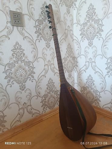 Saz – klassik Azərbaycan xalq çalğı aləti - Korpus: təbii ağacdan
