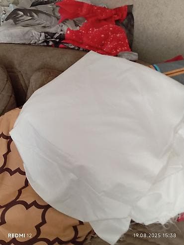 dəri parca: Parçalar təzədi metresi 4 manatdan. Yataq dəsti üçün parçalar – — 7