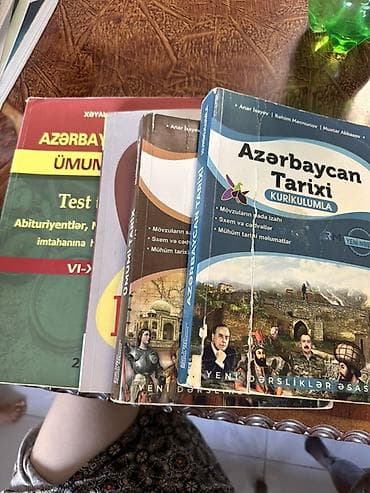Tarix üzrə hazırlıq üçün kitab dəsti Her bir kitab ayri ayriliqda 4