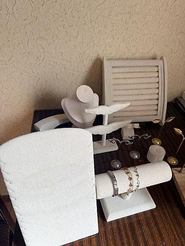 büst: Zərgərlik sərgi/mağaza üçün vitrin aksesuarları dəsti - Material — 3