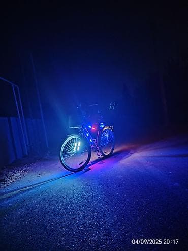 velisopedler: Led işqları aktivdir, heçbir problemi yoxdur. Yenidir — 2