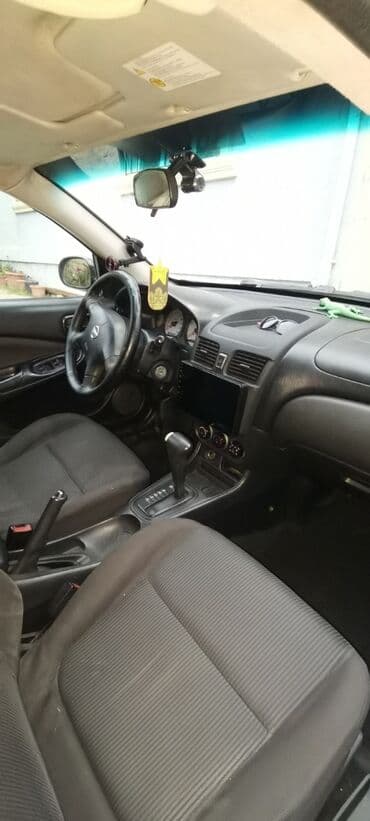 nisanlar: Nissan Sunny: 1.6 l | 2010 il Sedan — 6