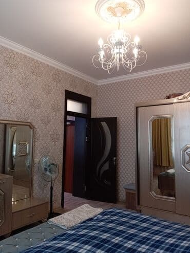 Диваны: Двуспальная кровать — 4