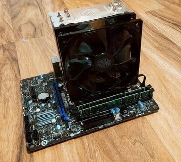 zborka: MSİ H81M-P33 ------ 70 azn İ7 4790 ----- 90 azn 16Gb Ram Kingston — 5