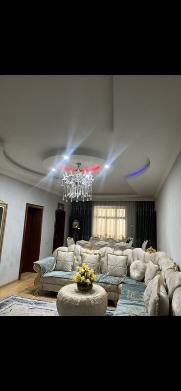 qara qarayev: Xırdalan, 4 otaqlı, Köhnə tikili, 146 kv. m — 2