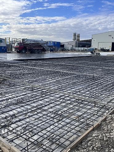 pitiminutka təmiri: Xidmət: Beton döşəmə və sənaye mərtəbələrinin hazırlanması Təsvir: - — 4