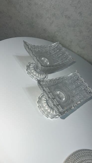 Ofis ləvazimatları: Tort və şiriniyyat qabı, Xrustal — 2