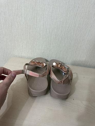 Qadın sandaleti – FitFlop markası - Model: barmaqarası (t-strap) — 3