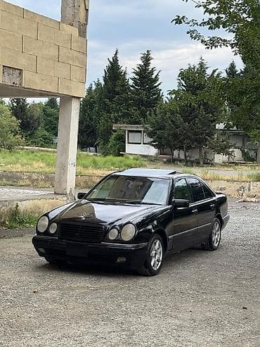toy dekor: Mercedes-Benz E320 (W210) sedan Xarici görünüş: - Qara rəng, klassik — 7