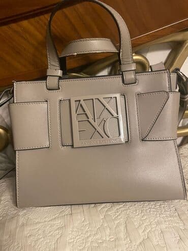 Çiyin çantası, Armani Exchange